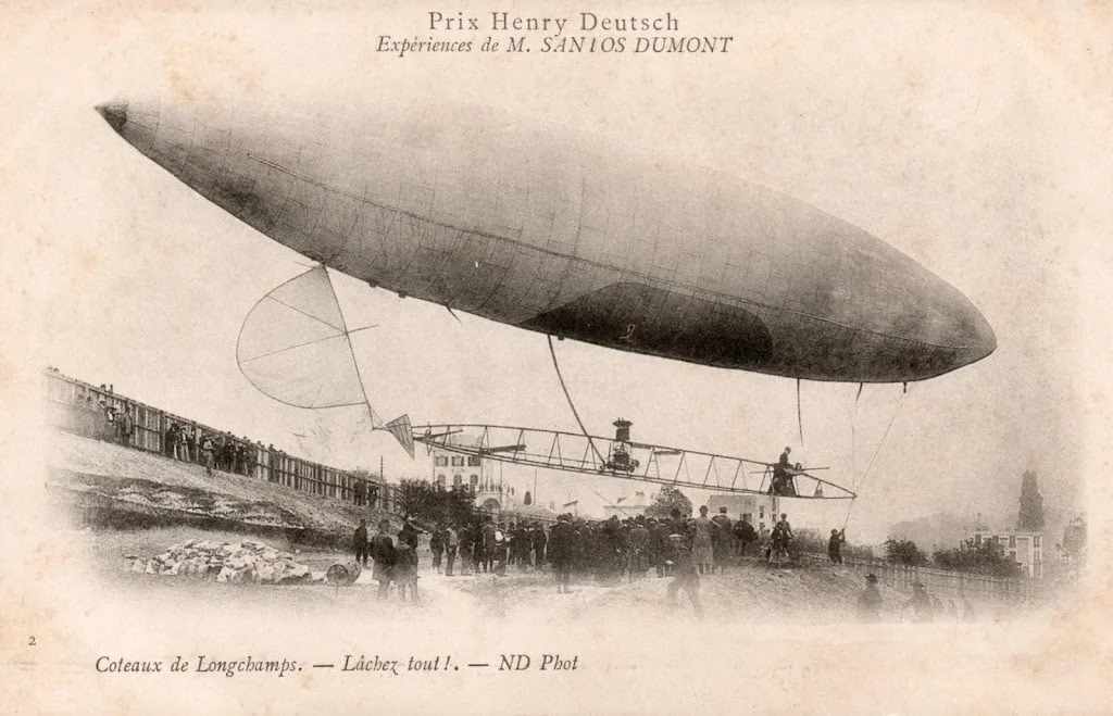 Dirigível Santos Dumont (Paris - França) em 1901 - cartão postal antigocoleção pessoal, do cartão postal antigo publicado pela "ND Phot" em 1902.