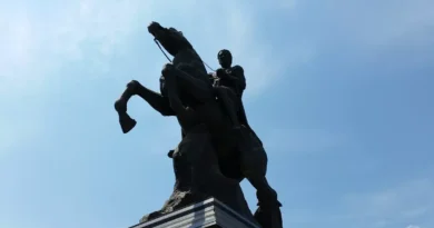 Escultura de Filipe II, em Bitola - Macedônia