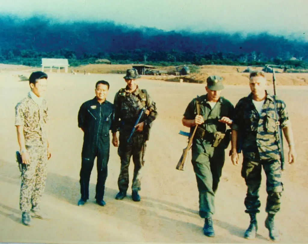 Lauri Allan Torni (Larry Thorne) no Vietnam