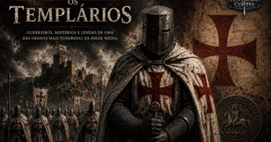 Cavaleiro templário em destaque diante de um castelo e de um mapa dos Estados Cruzados, ilustrando os mistérios e a história da Ordem dos Templários.