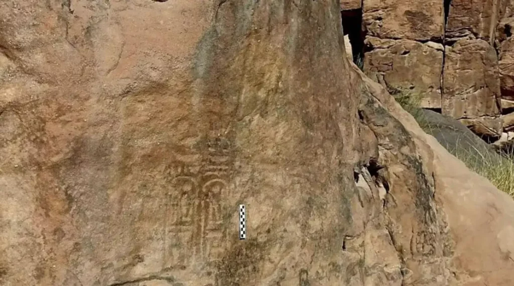 Inscrição de Ramsés III encontrada na Jordânia.